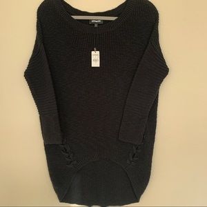 New with tags Women’s Express High Low Sweater Size Small 13” sleeves 23” bust